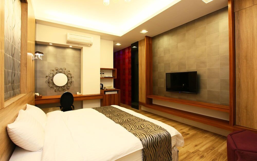 Yapo Bed & Breakfast 23/34