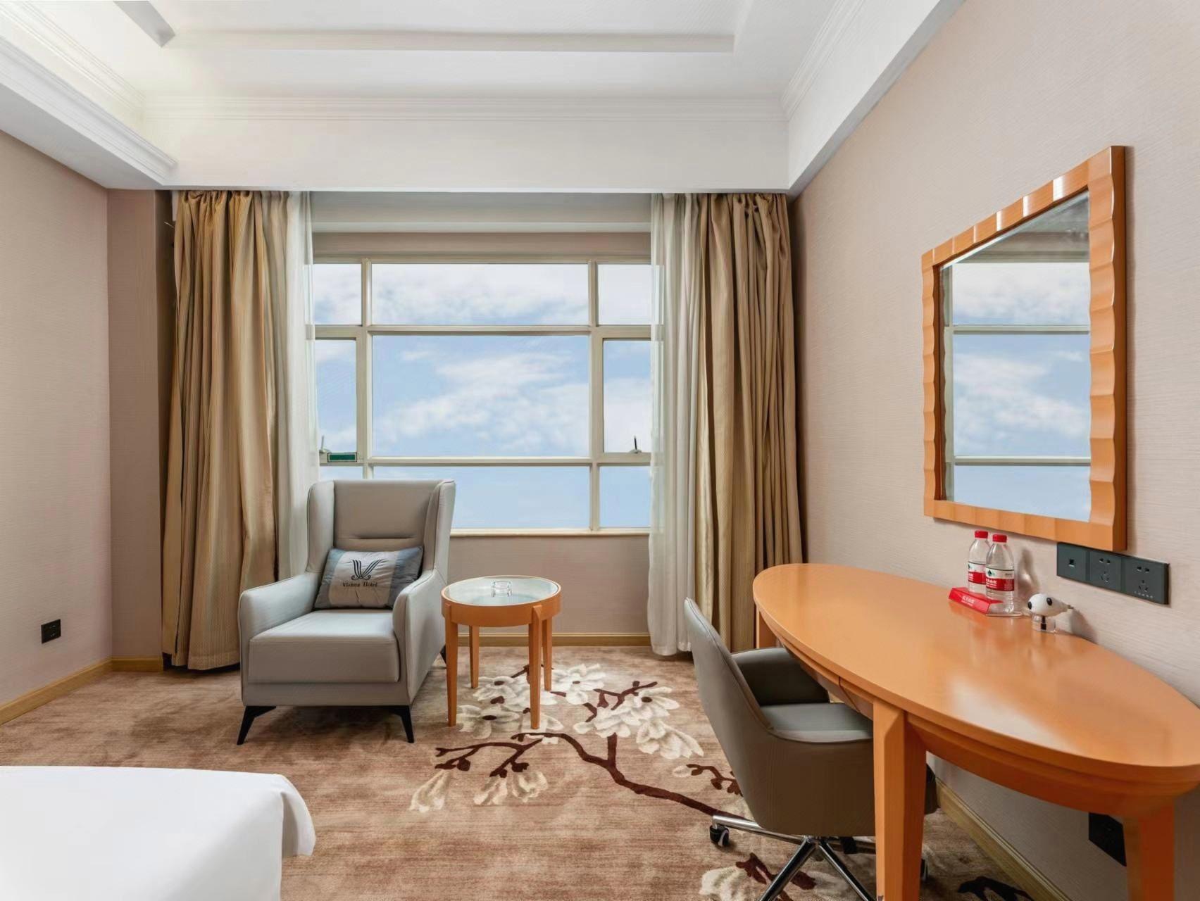 Vienna Hotel (Dongguan Changping Avenue) 30/57
