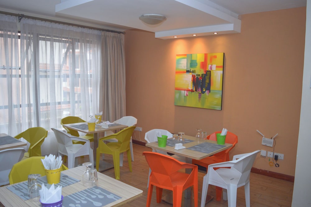 FEDHA RESIDENCES 52/60