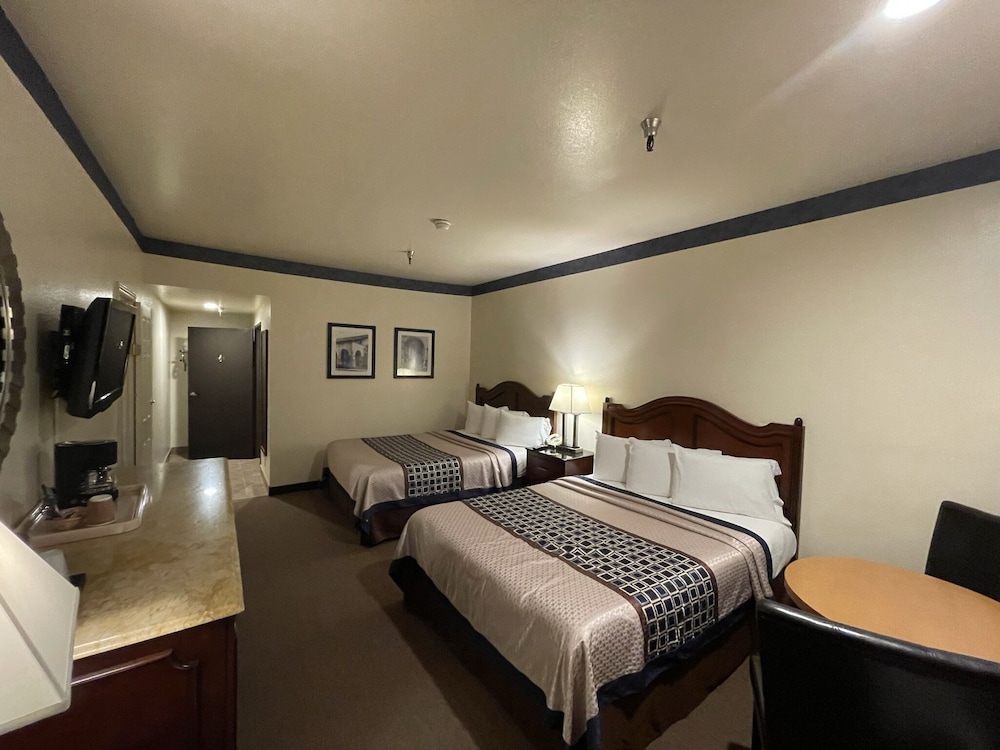Oakridge Inn 13/53