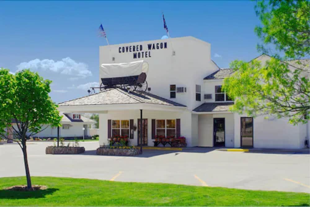 Covered Wagon Motel (ex Rodeway Inn Lusk) 3/50