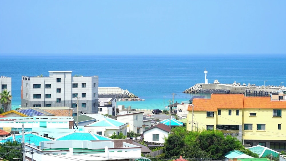 Ramada by Wyndham Jeju Hamdeok 6/70