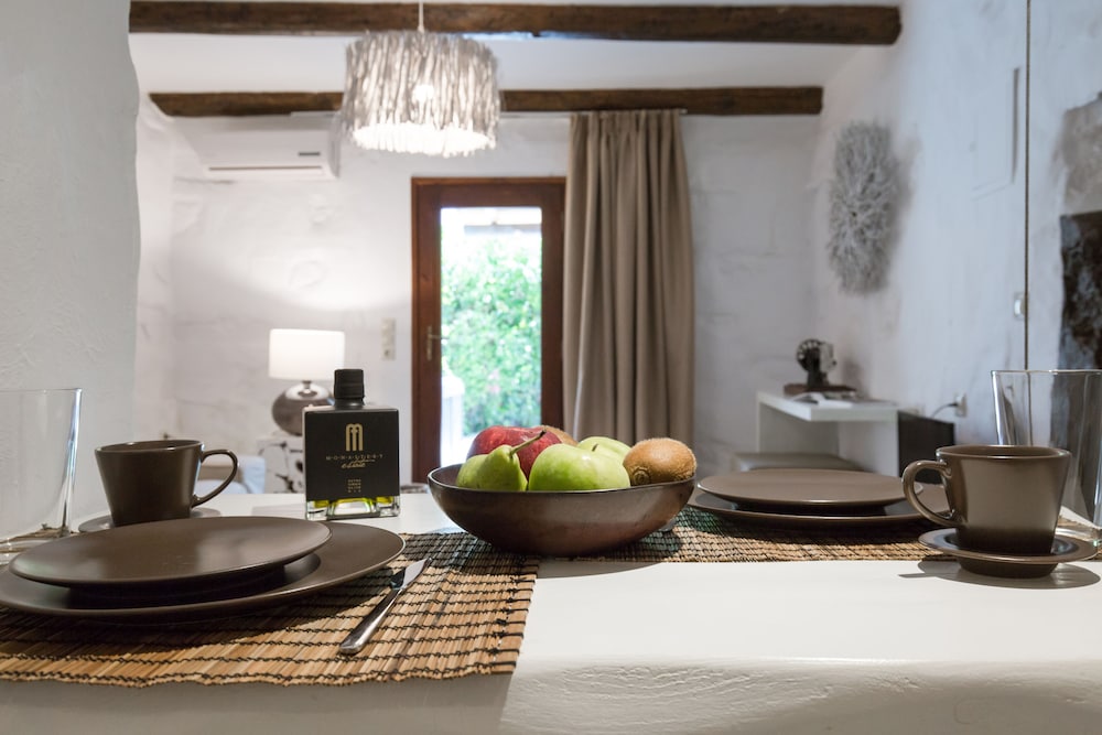 Monastery Estate Guesthouse 32/48