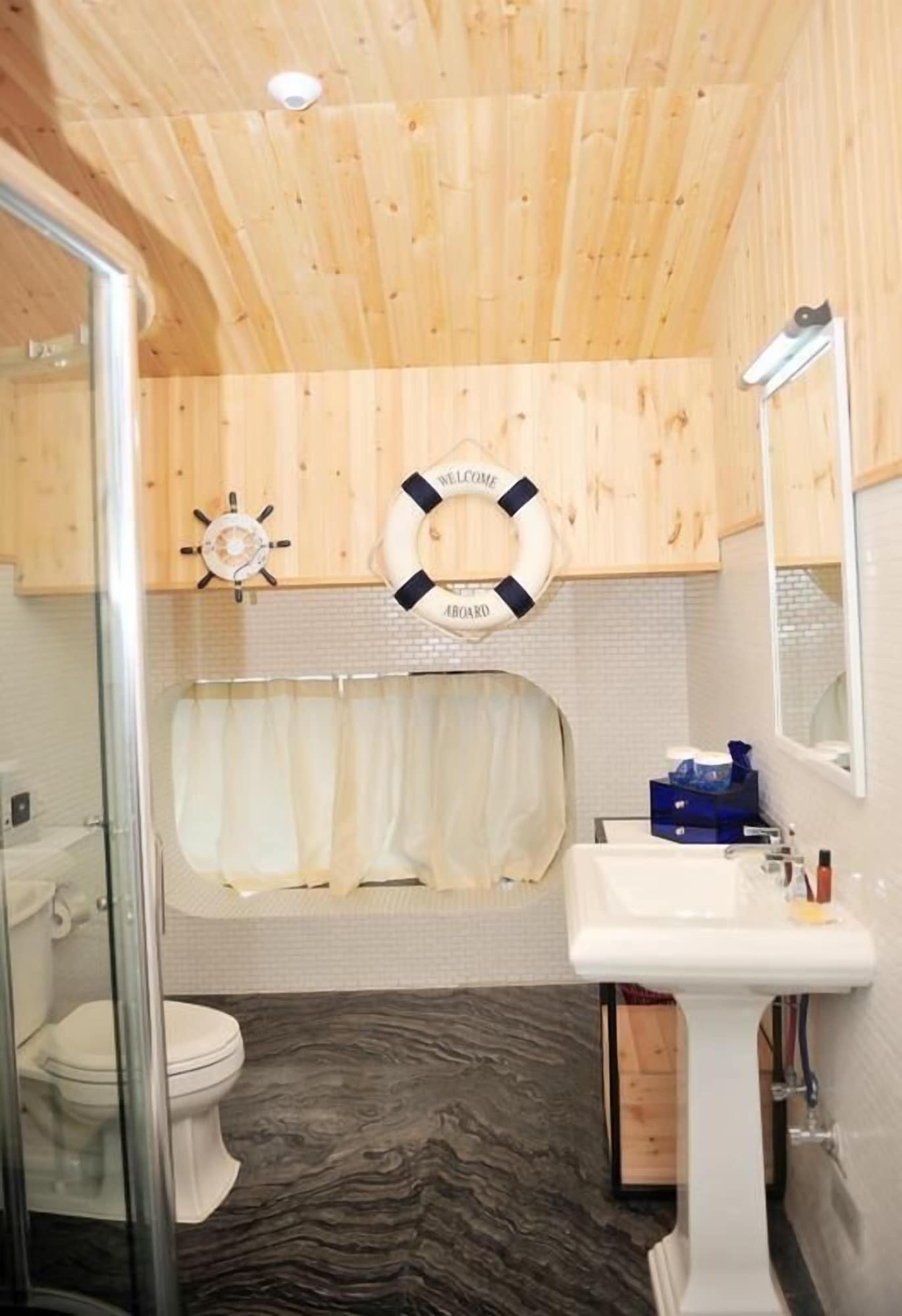 City, Suite, Double Bed