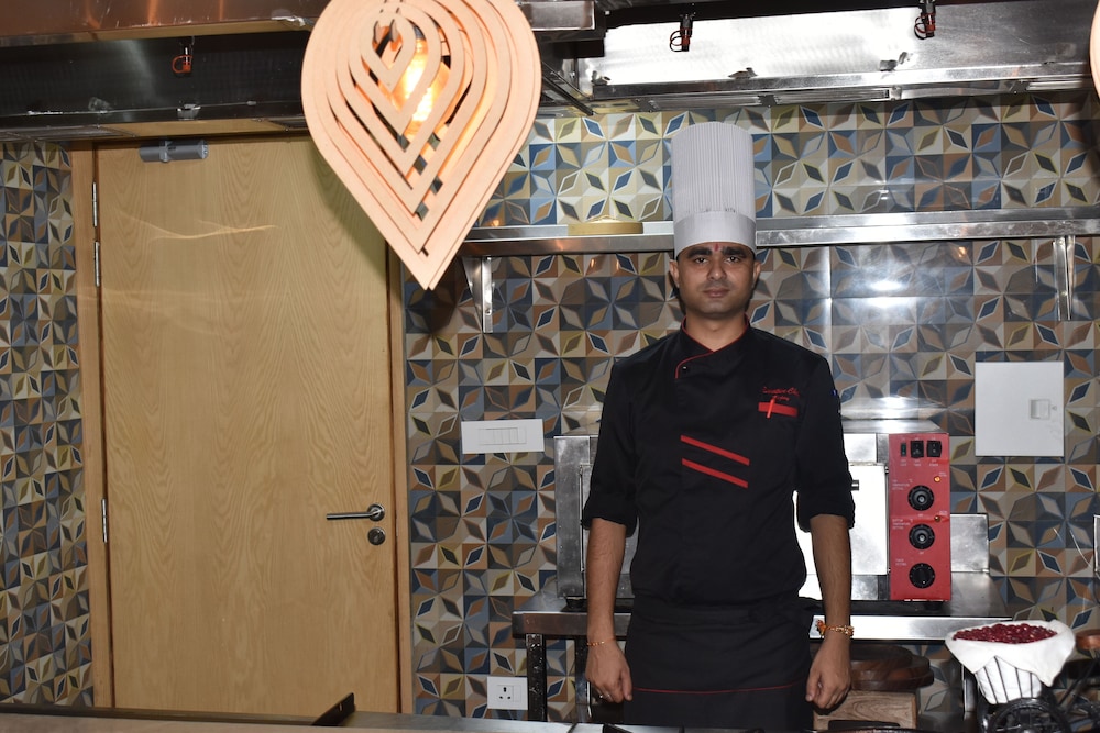 Ramada by Wyndham Katra Station Road 7/50