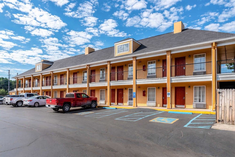 Quality Inn Decatur River City 1/39