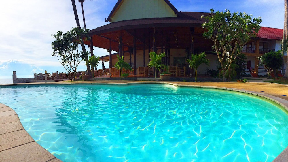 Phangan Cabana Resort 50/50