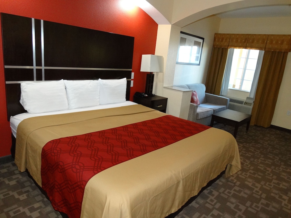 Regency Inn & Suites Baytown 12/62