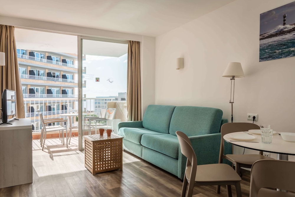 Apartamentos Vistasol 52/80