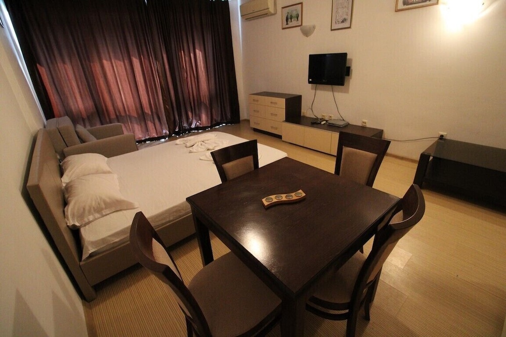 Menada Sunny Beach Plaza Apartments 32/50