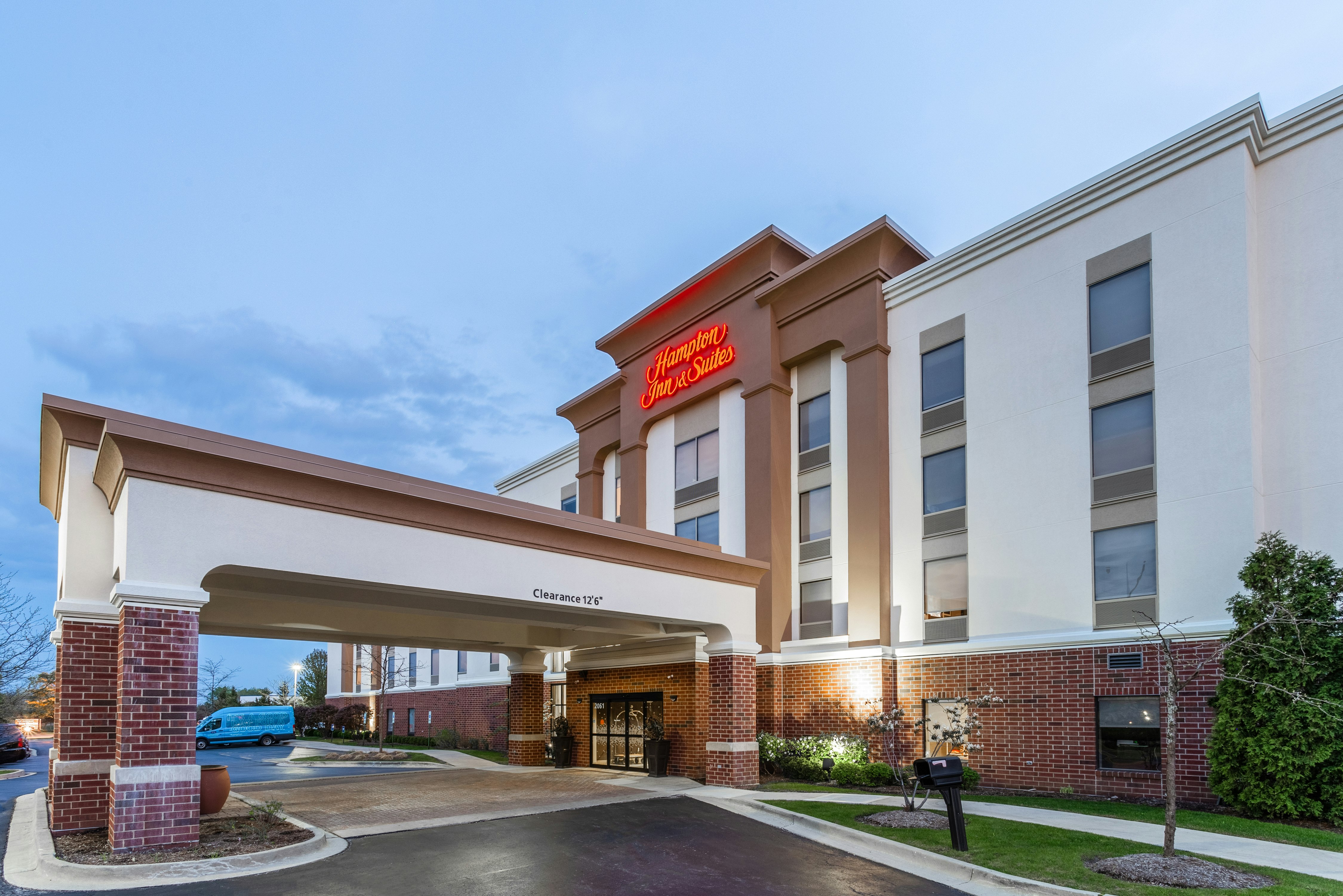 Hampton Inn & Suites Chicago-Libertyville 12/13