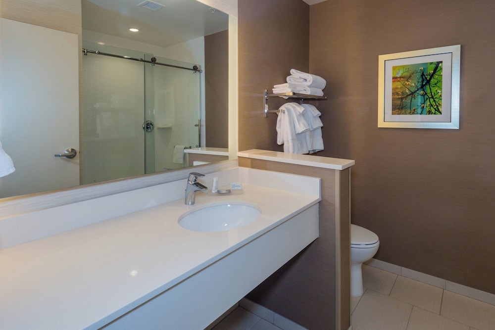Fairfield Inn & Suites By Marriott Chillicothe 50/50