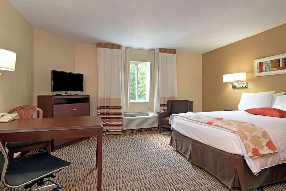 MainStay Suites Northbrook Wheeling 14/45