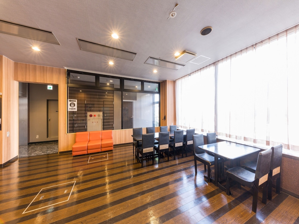 Apa Hotel Tsubamesanjo-Ekimae 56/65