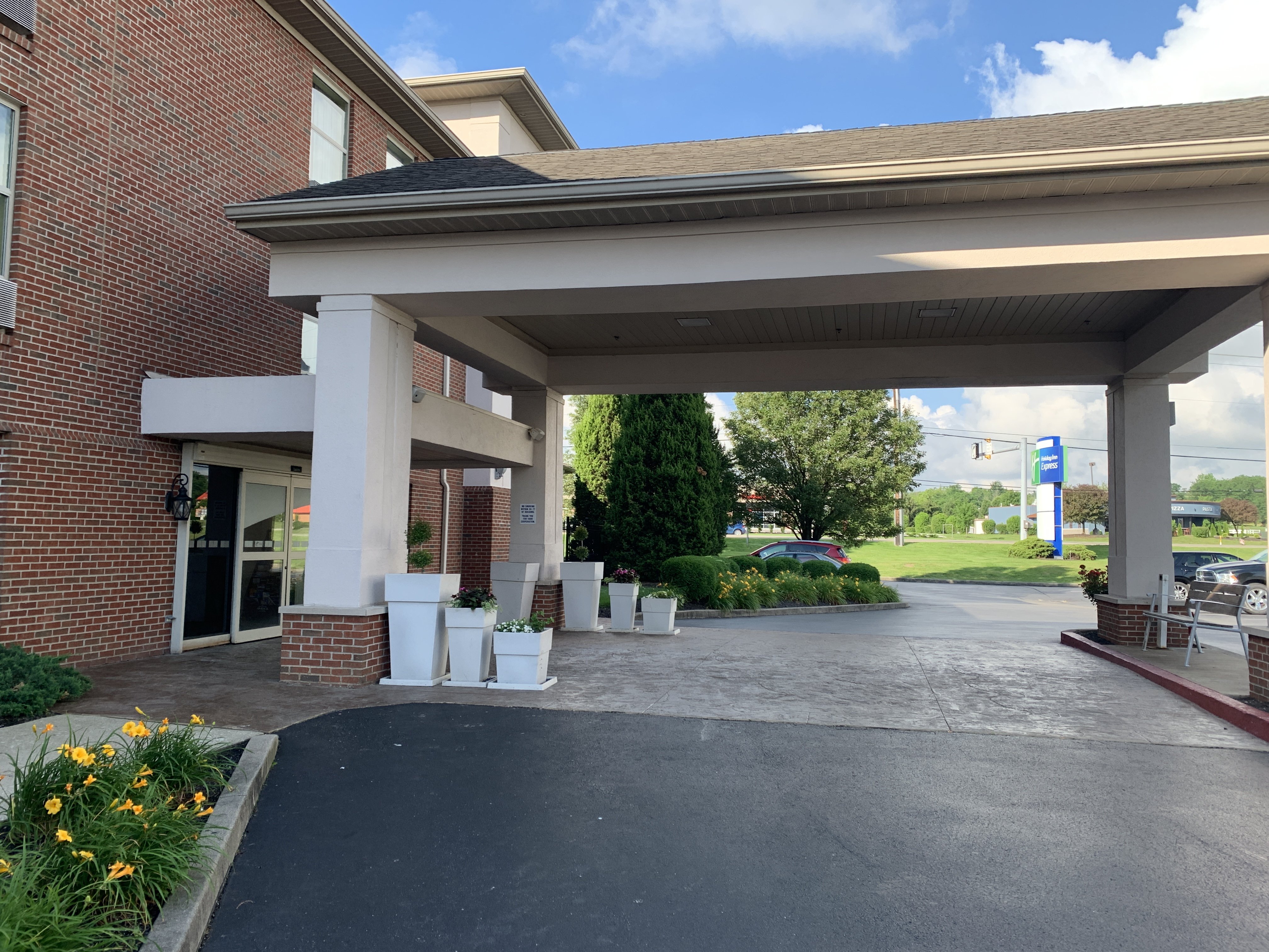 Holiday Inn Express Fairfield 2/41