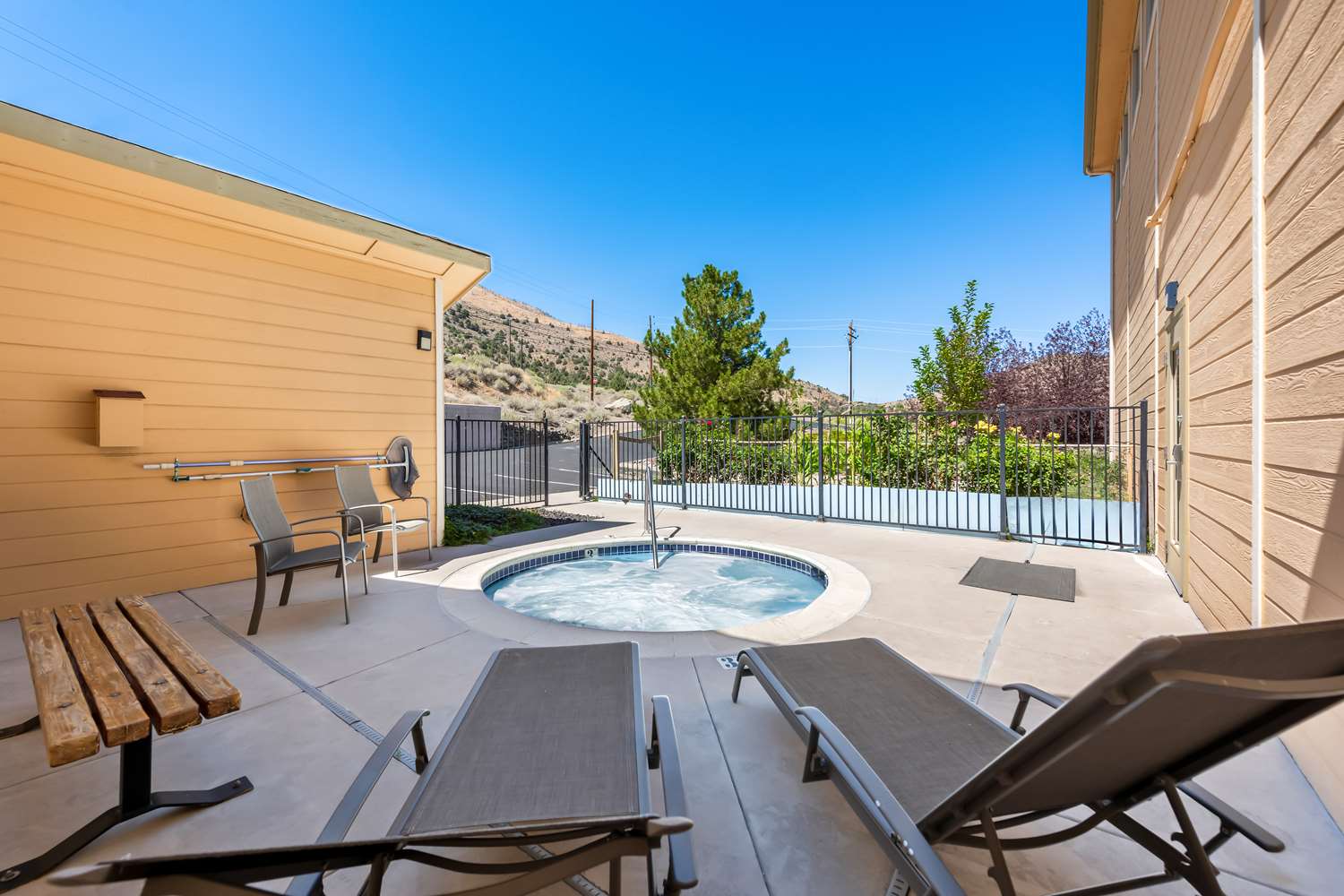 Best Western Topaz Lake Inn 5/14