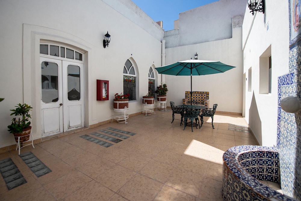 Hotel Senorial 42/50