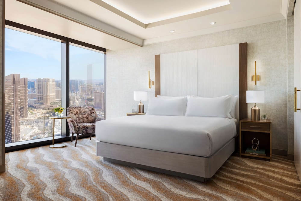 2 BEDROOMS, ENTERTAINMENT, SUITE, STRIP VIEW, CROCKFORDS WEST