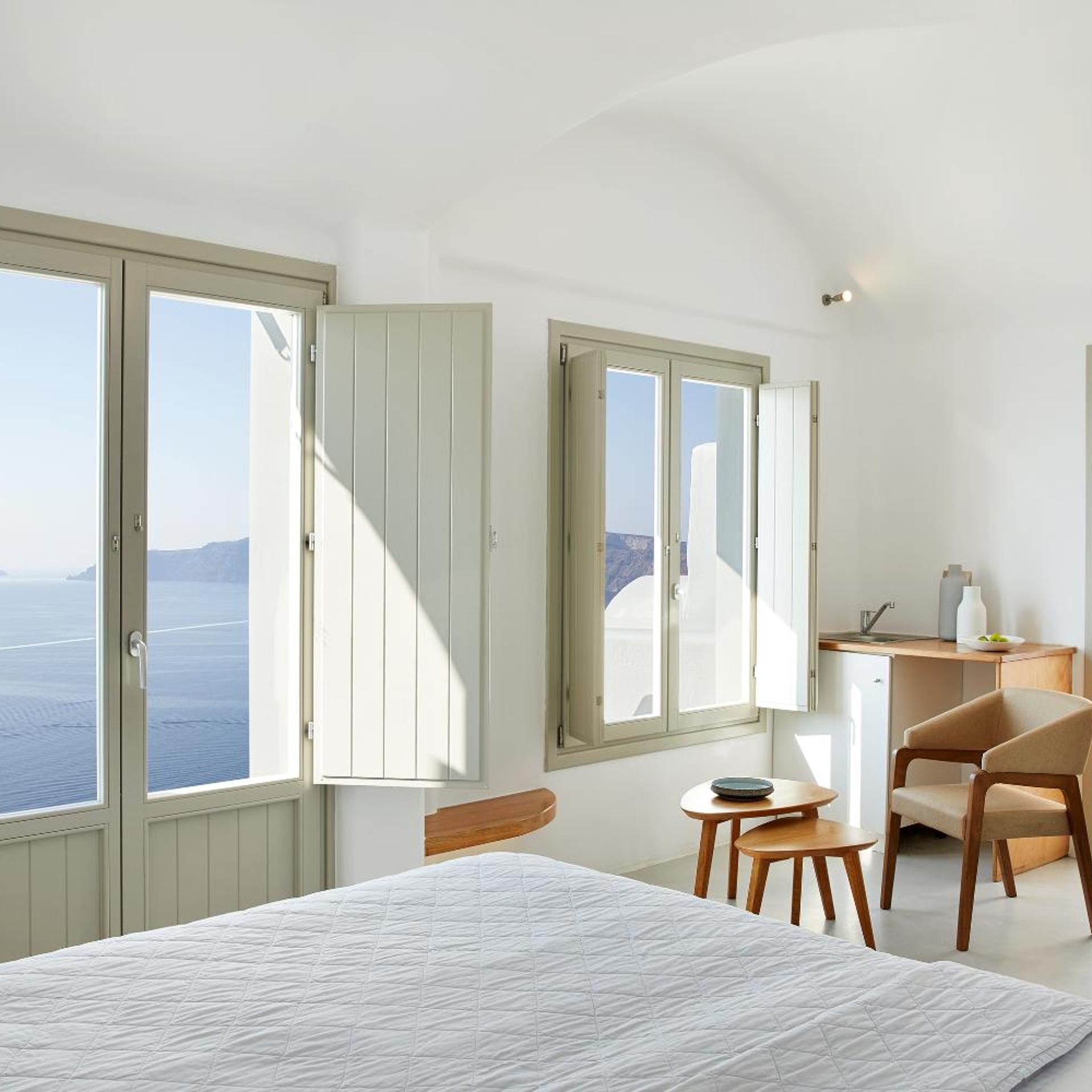 Honeymoon, Suite, Caldera View, Outdoor Jetted Tub، La Perla Villas And Suites Adults Only 10/10