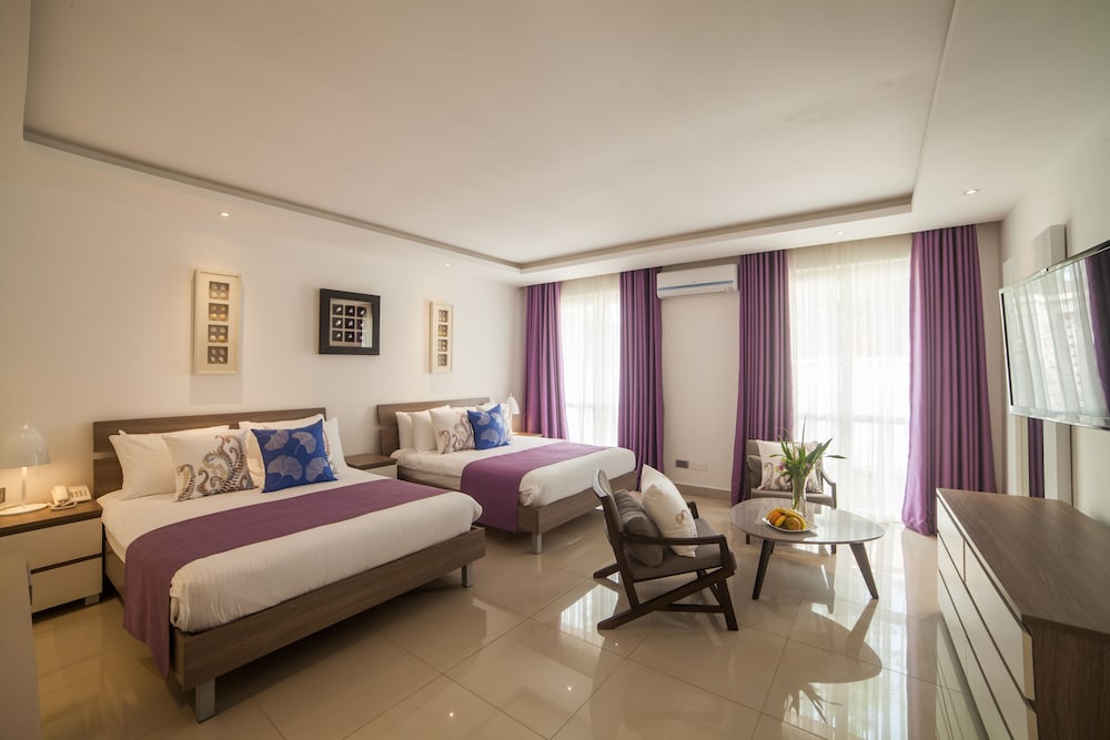 Leopard Beach Resort and Spa 24/66