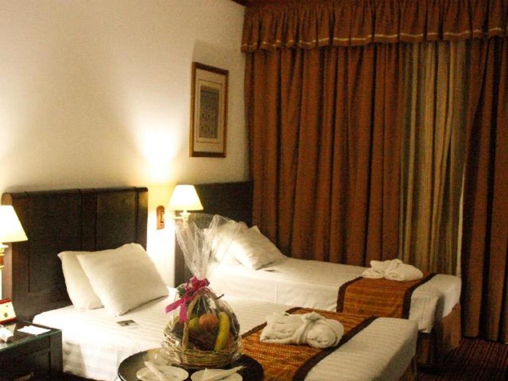 Knight Armour Hotel, Dubai