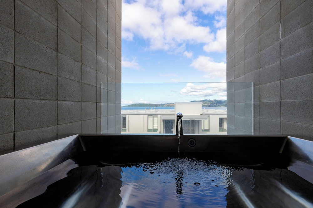 Sacred Waters Apartments 22/50