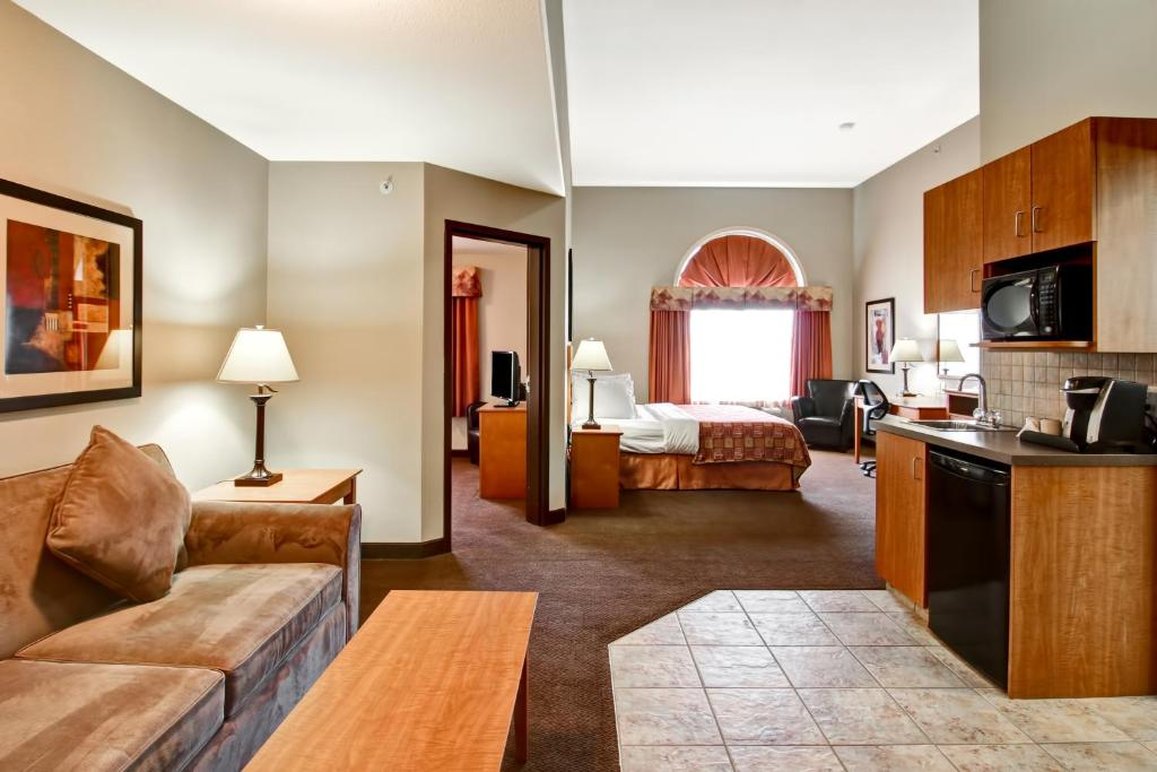 Canalta Rocky Mountain House 28/38