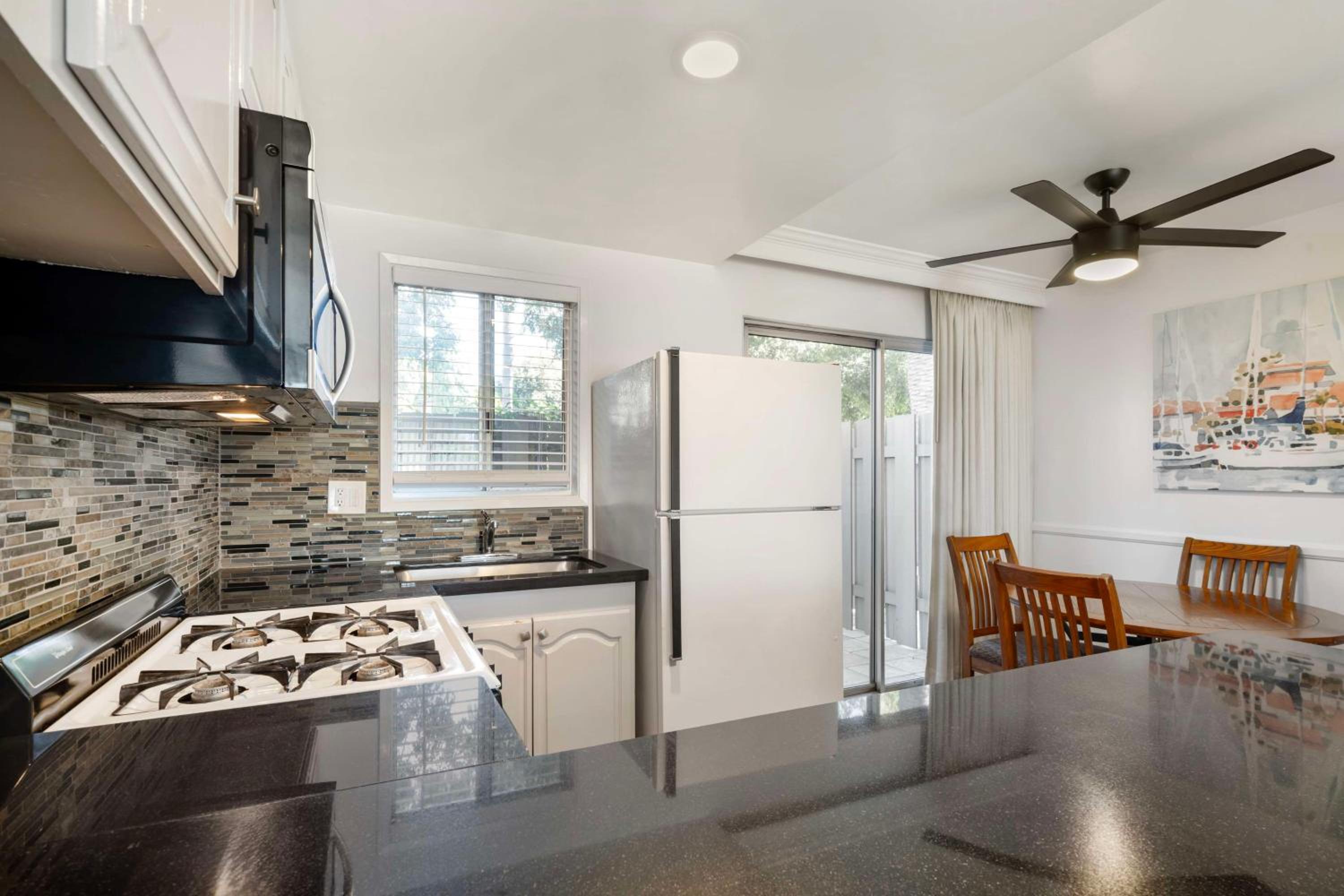 2 Bedrooms, Town House، Best Western Plus Santa Barbara 5/5