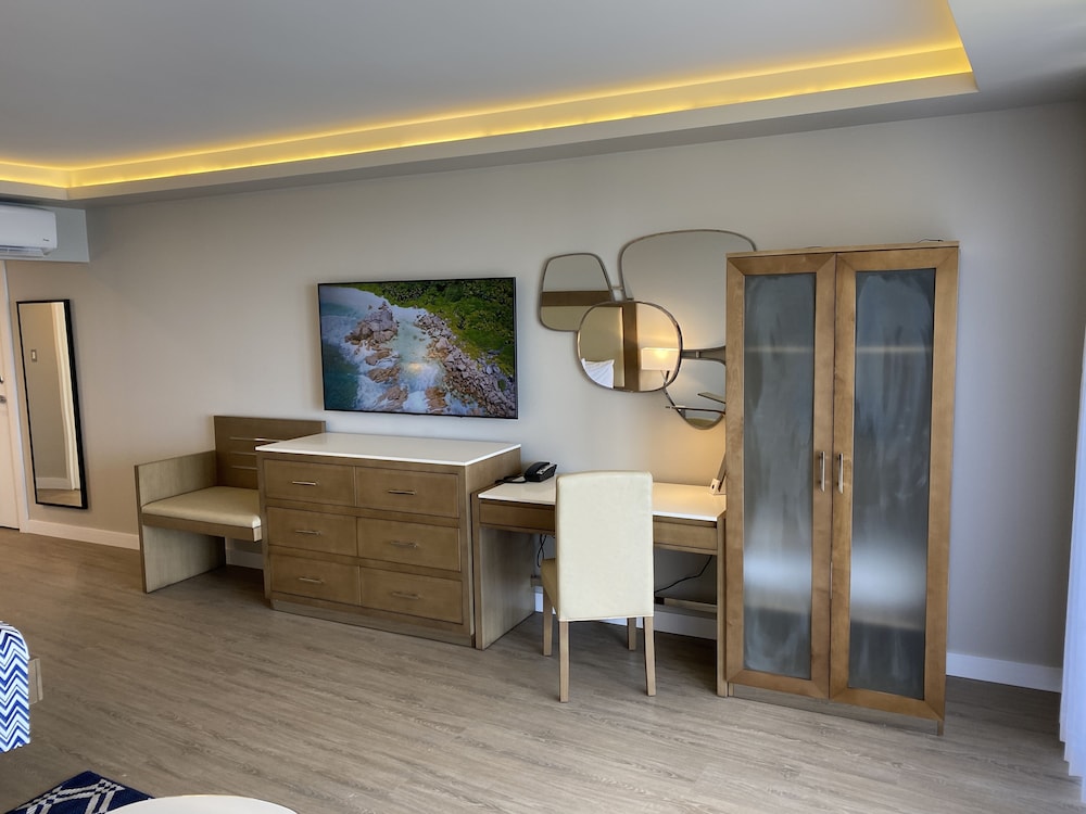 Divi Carina Bay All Inclusive Beach Resort & Casino 7/49