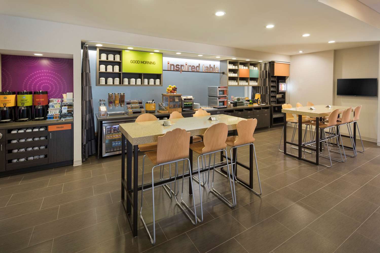 restaurant cafeteria