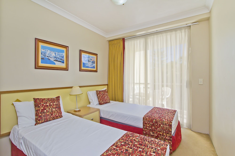 2 BEDROOMS, APARTMENT