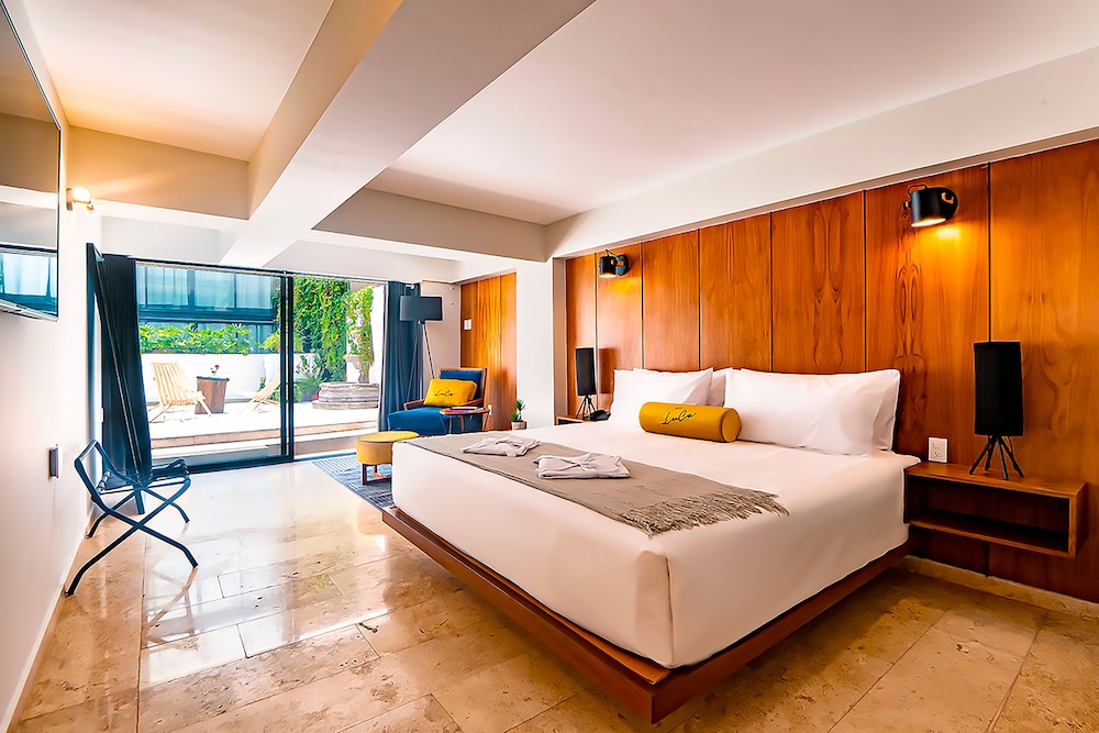 SUITE, TERRACE