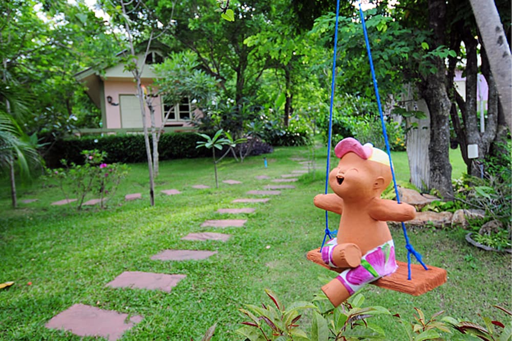 Baan Suan Rojjana 36/49