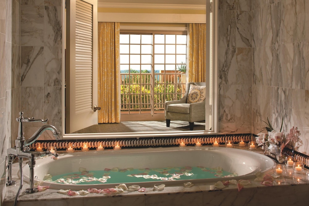 Ritz Carlton Naples 26/64
