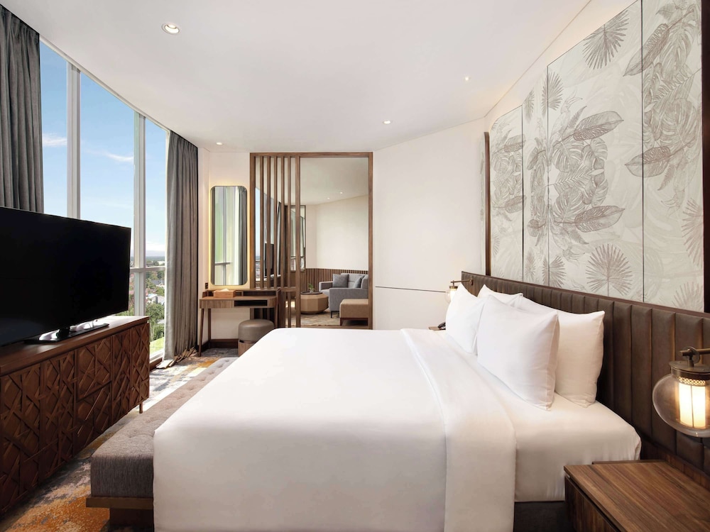 Mercure Pangkalan Bun 20/56