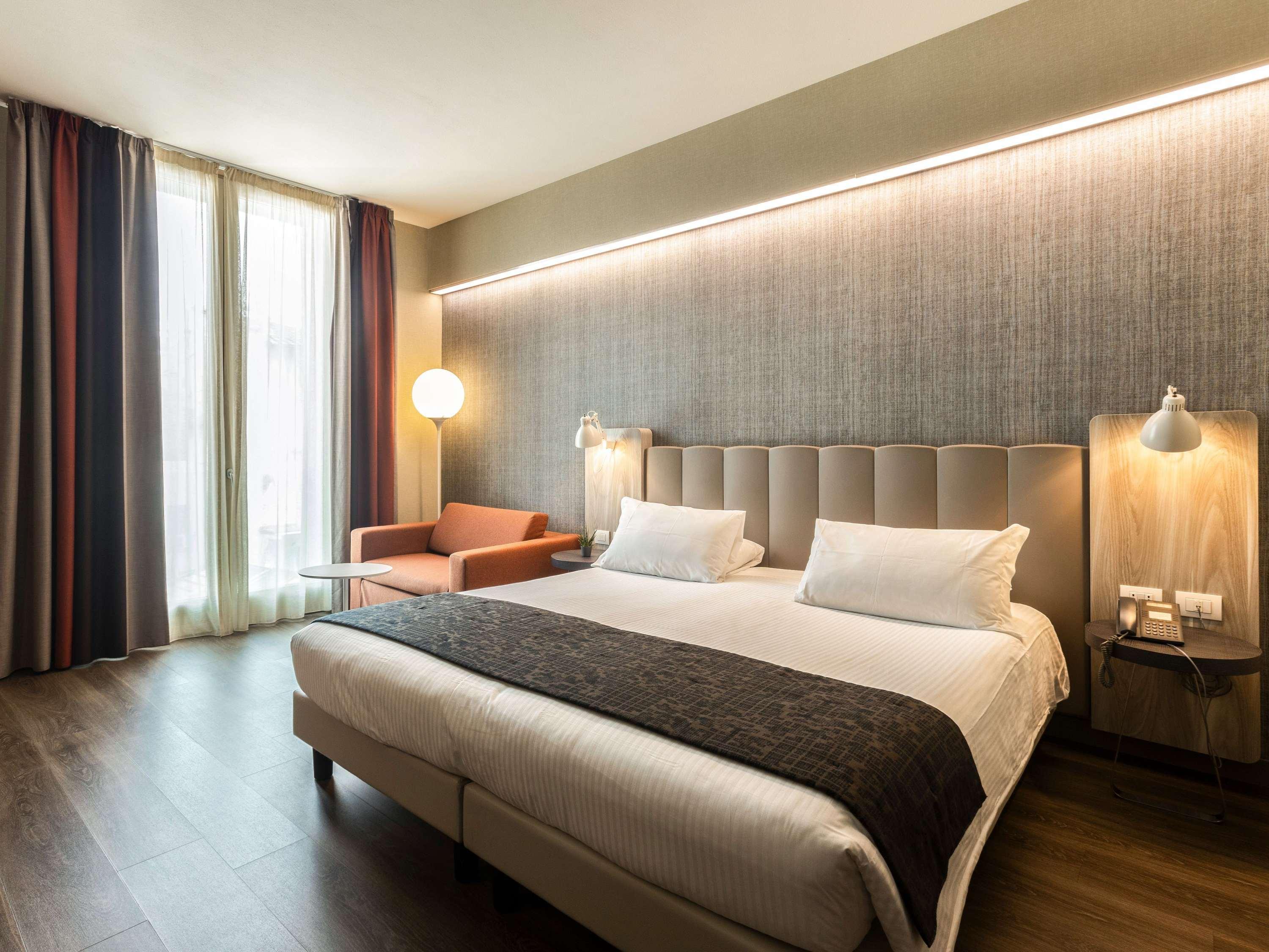 غرفة سوبيريور بسرير كينج، MERCURE FIRENZE CENTRO 6/10