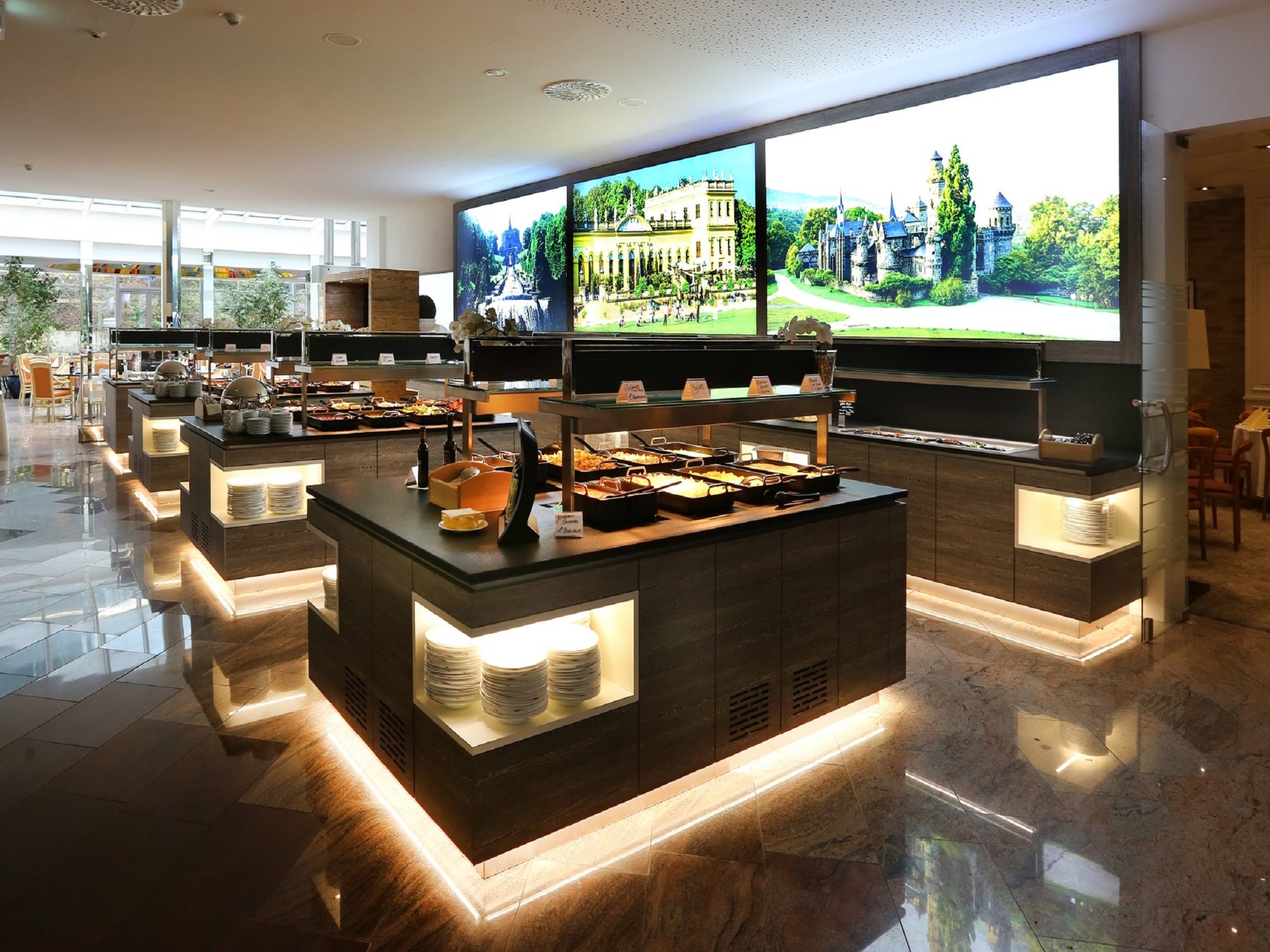 La Strada Hotel 3/9