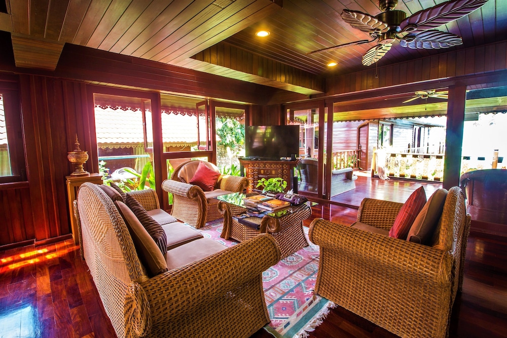 Erawan Villa Hotel 29/50