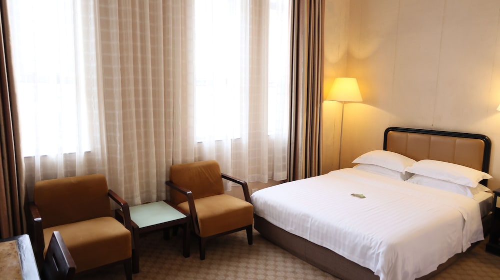 Aiqun Hotel 40/70