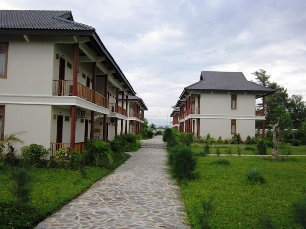 Aniise Villa Resort 28/39