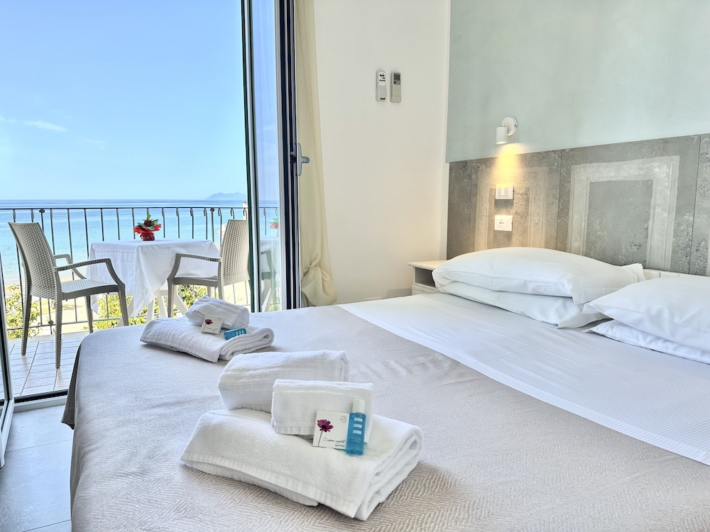 Hotel Marconi 17/50