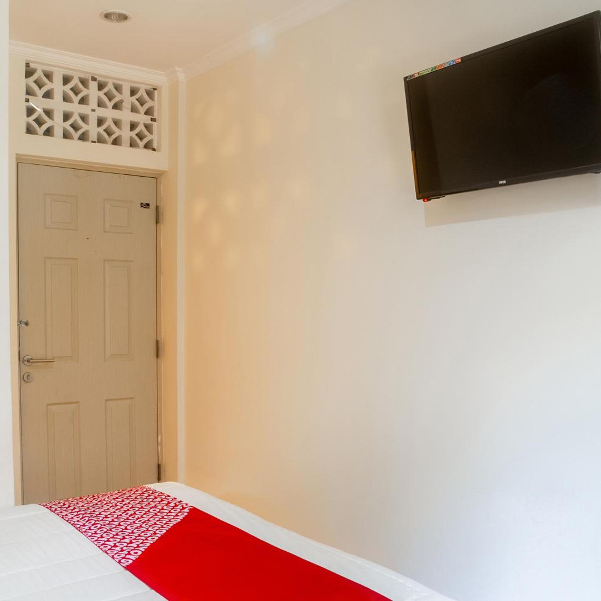 Hotel O Jakarta near One Belpark Mall formerly Wisma Minongga 15/23