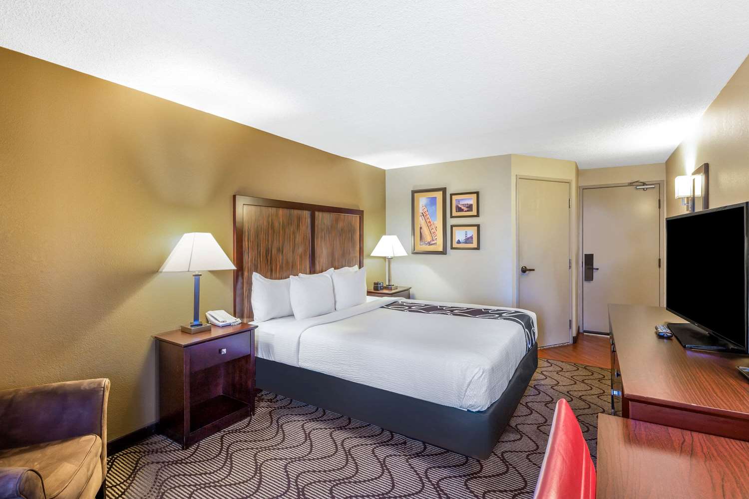 La Quinta Inn And Suites By Wyndham Oakland Airport Coliseum 13/45