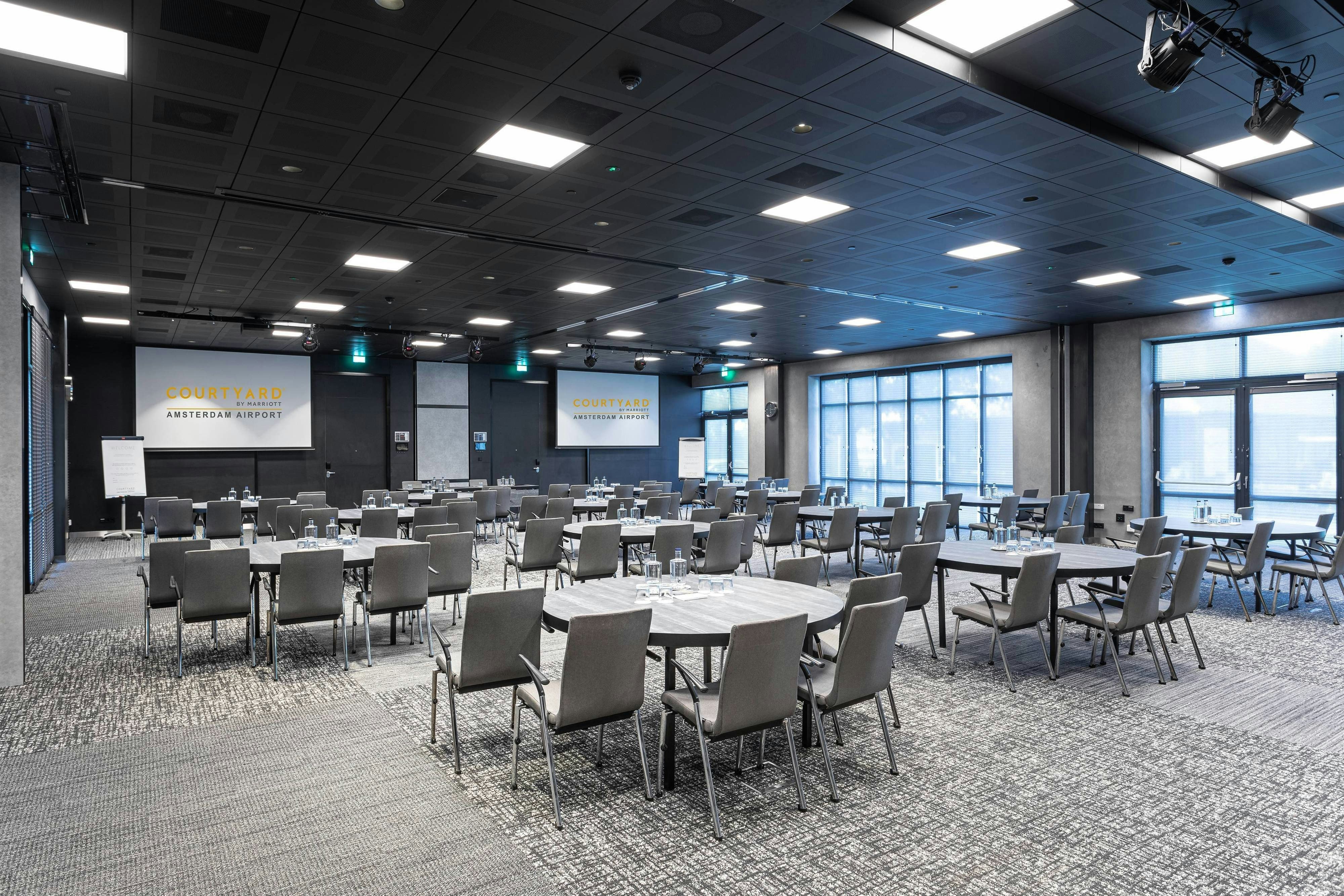 Courtyard By Marriott Amsterdam Airport 62/75
