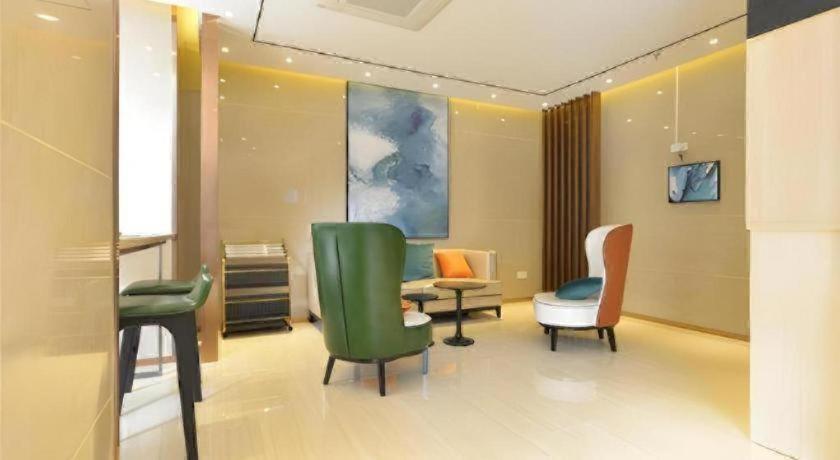 City Comfort Inn (Zhuhai Qinglv Middle Road) 44/54