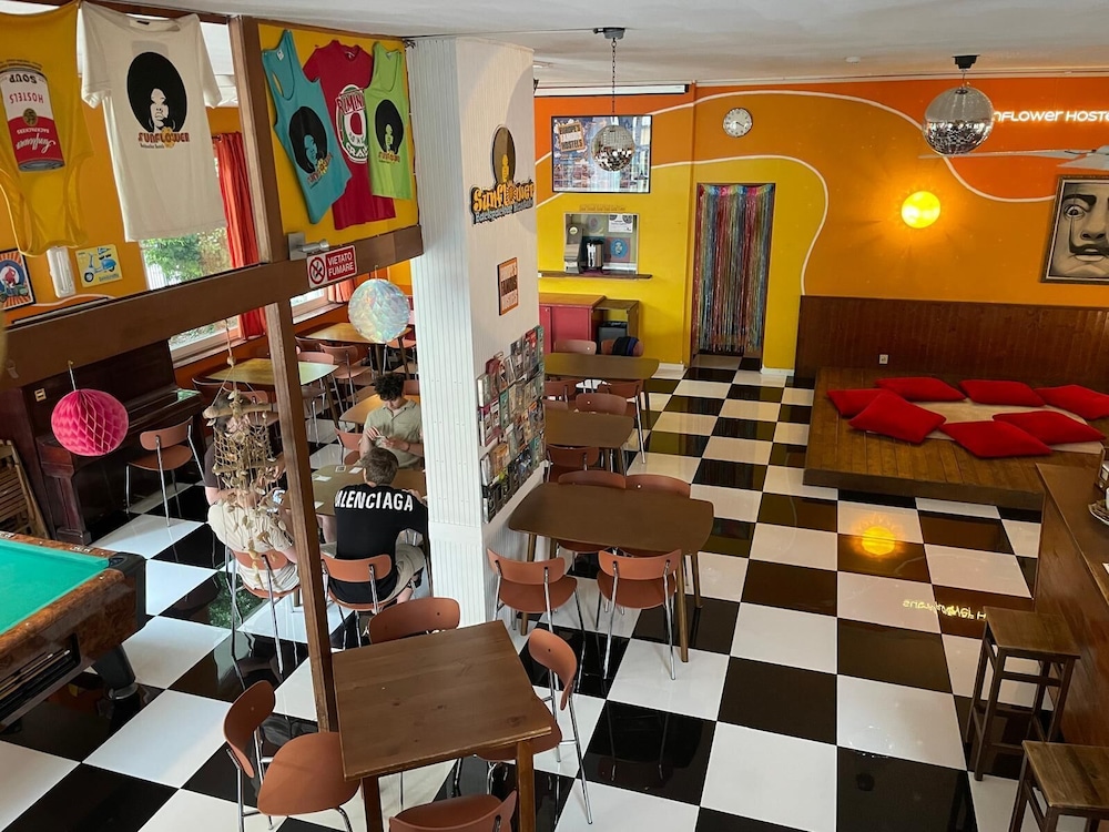 Sunflower Beach Hostel 36/50