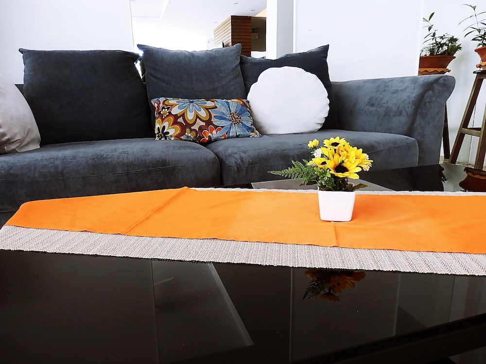 Kata Beach Studio Service Apartment 25/50