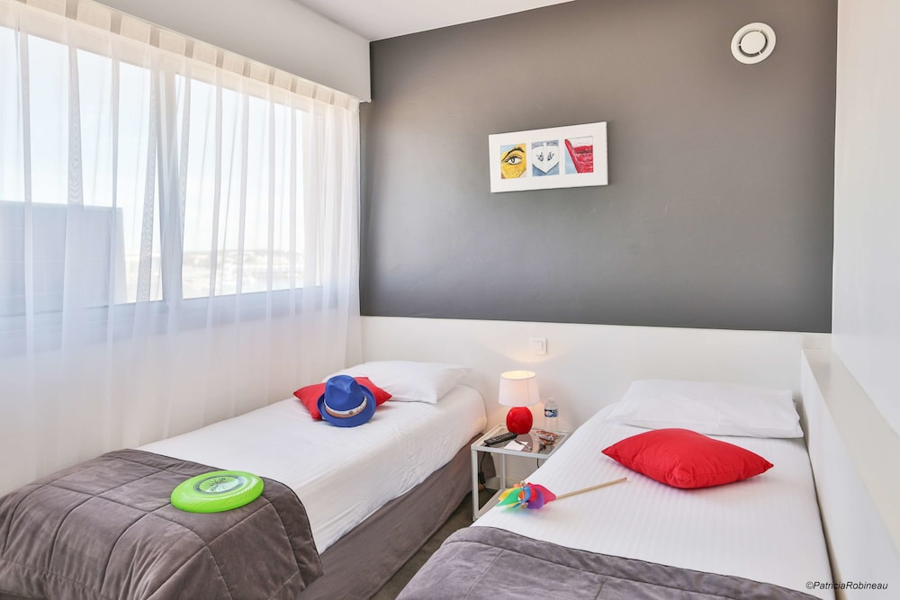 Kyriad Prestige Les Sables D Olonne Plage Centre Des Congres 34/65
