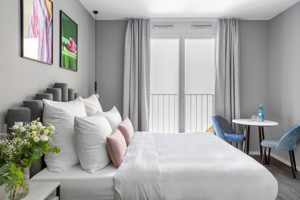 Medium, Studio, Queen Bed, Kitchenette, Numa | Boxer Rooms & Apartments 2/10