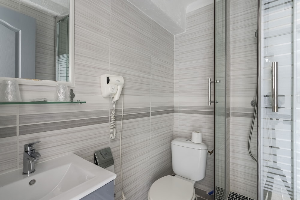 Hotel Les Palmiers En Camargue 26/50